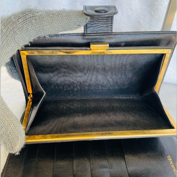 CHANEL Black Long Wallet Lambskin Leather - Picture 8 of 12